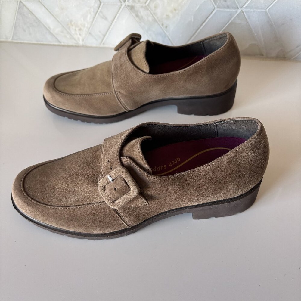Munro American Size 7.5M Tan Brown Suede Loafer Monk Strap Buckle Winslow Loafer - Picture 2 of 9